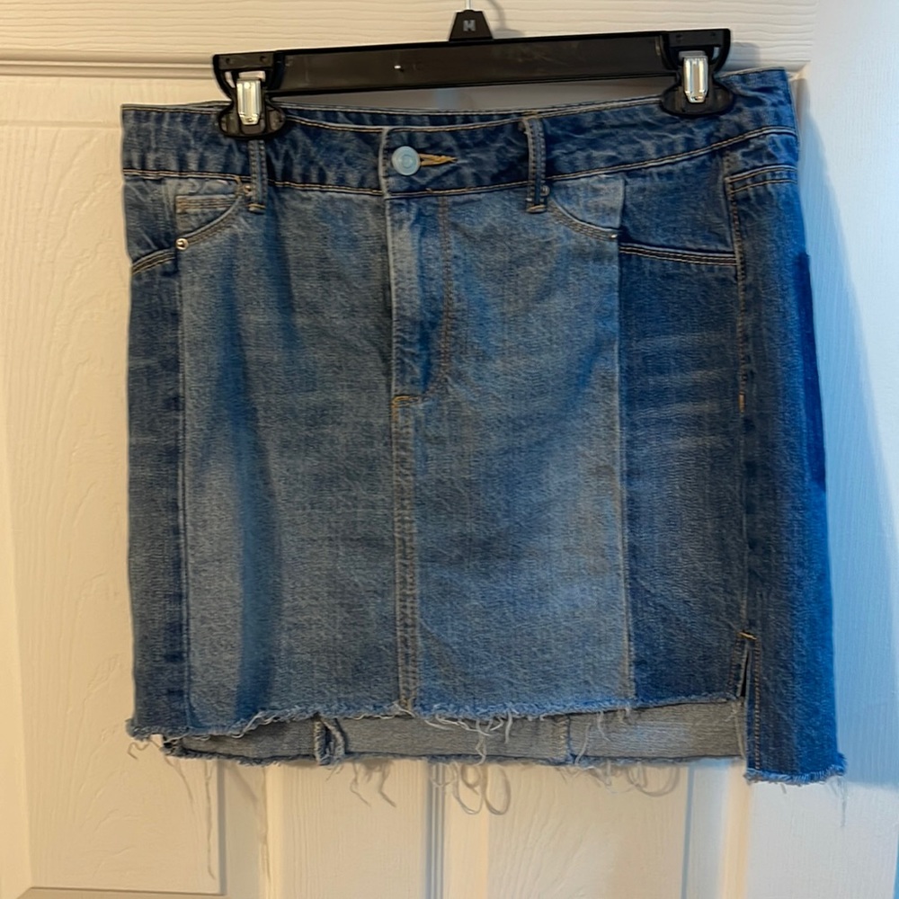 Mini skirt!